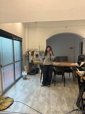 zoevartuli Nude Leaked Photo #17