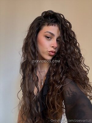 zoevartuli photo