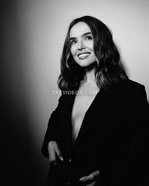 Zoey Deutch