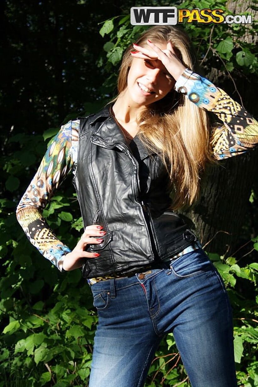 Krystal Boyd nude photo 2 — Skinny Krystal Boyd strips out of her jeans and poses naked