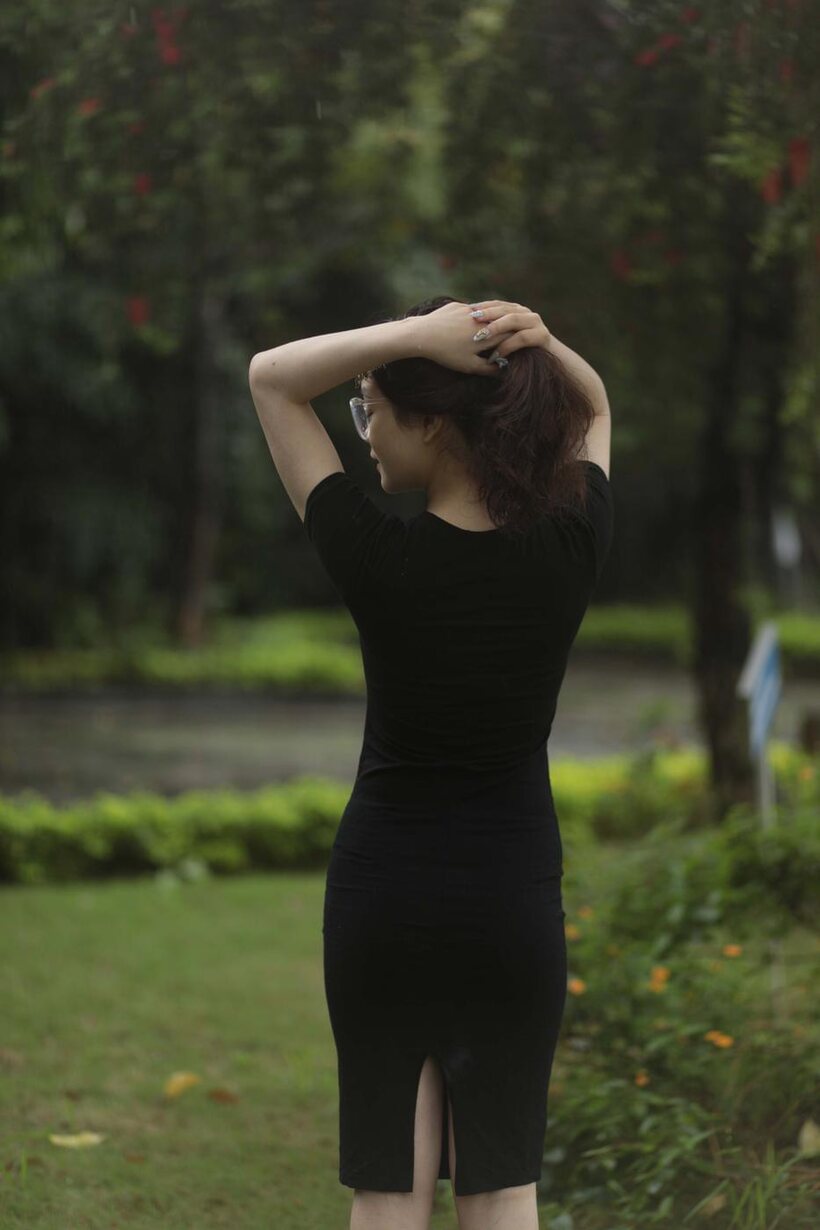 Photo 8 — Cute girl gets naked in the garden