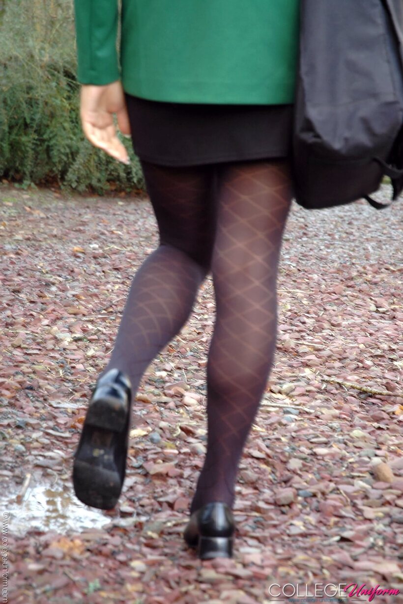 Samantha Buxton pic 9 from the set «Samantha Buxton strips out of her uniform and plays with her tits»