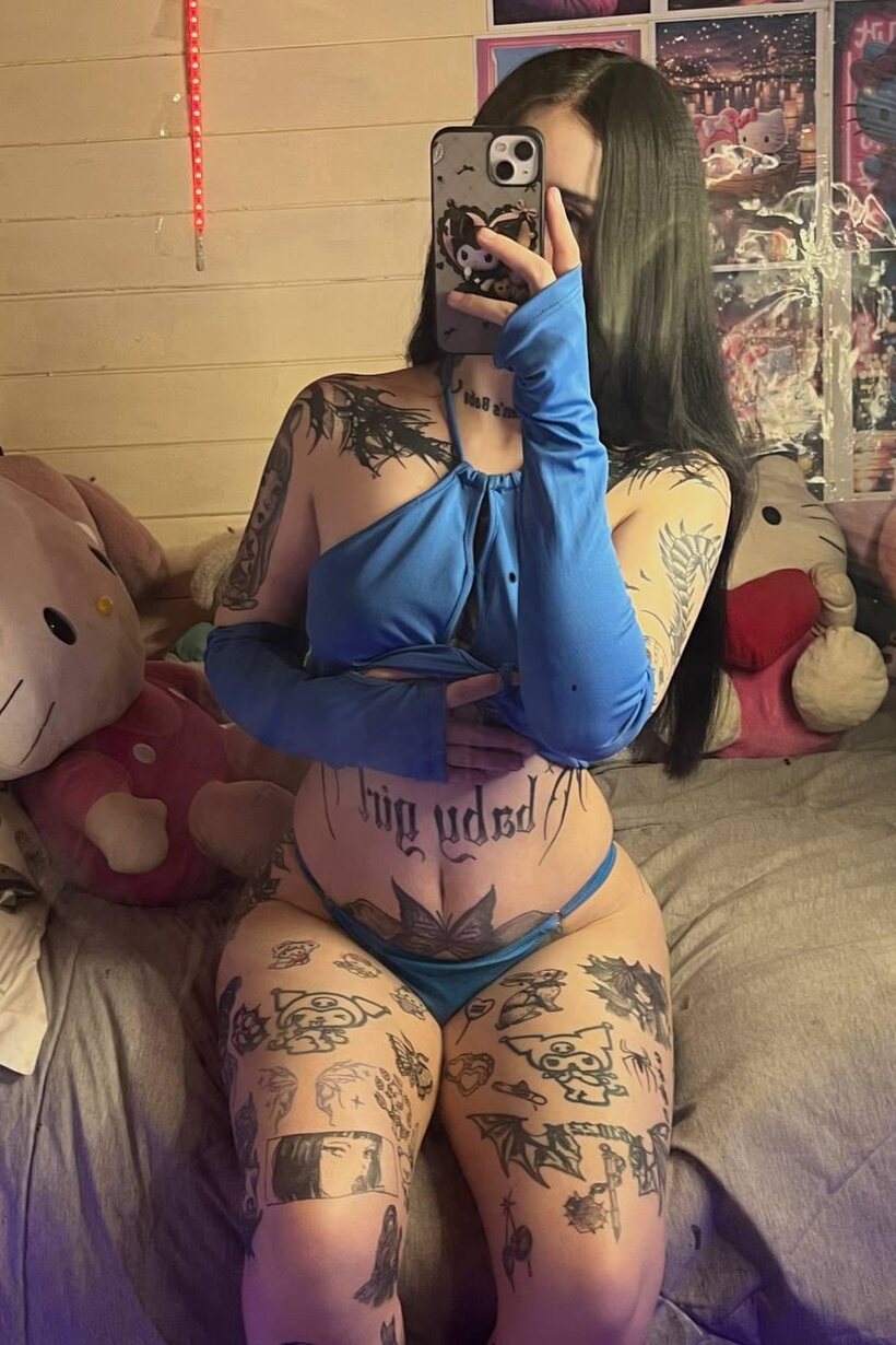 Image 18/20: Selfie shots from a dark-haired amateur in a sheer top and thong