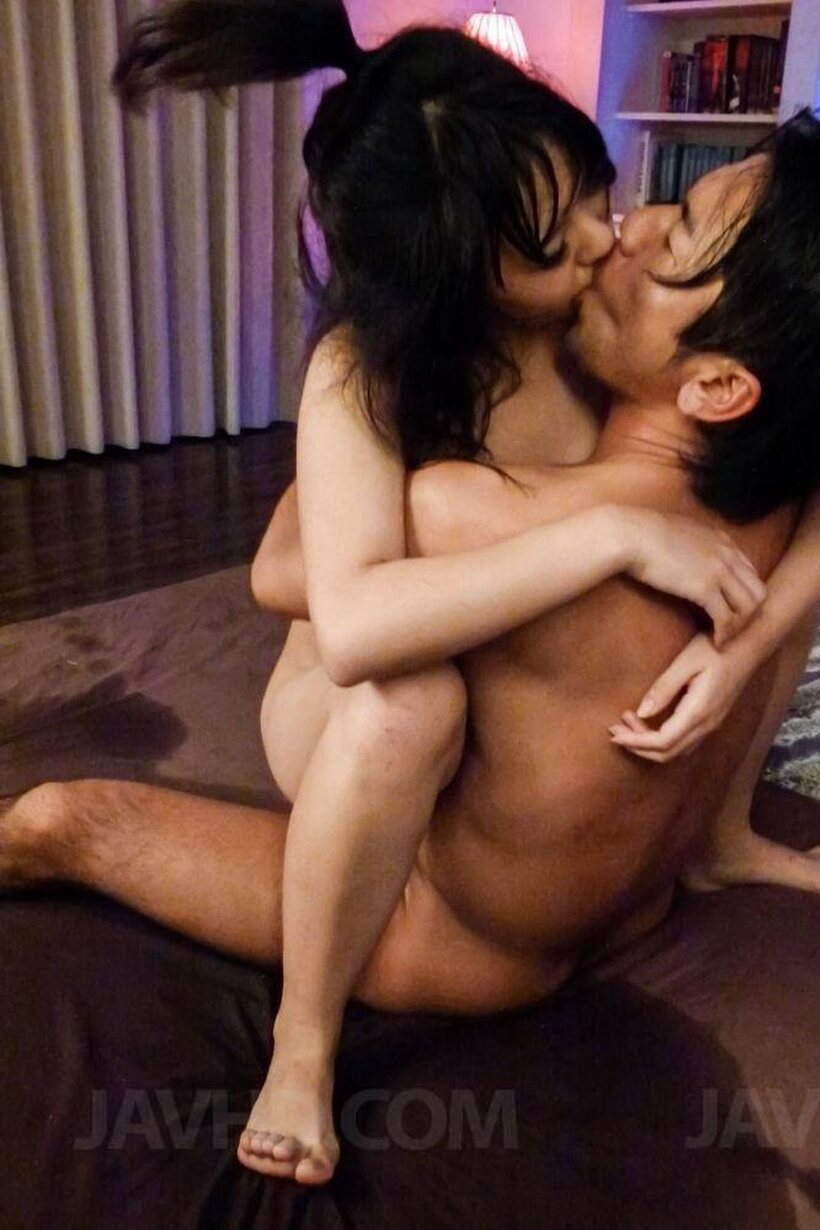 Miyuki Nonomura gets a hard fuck from her male friend, with squirting, photo 14 of 15