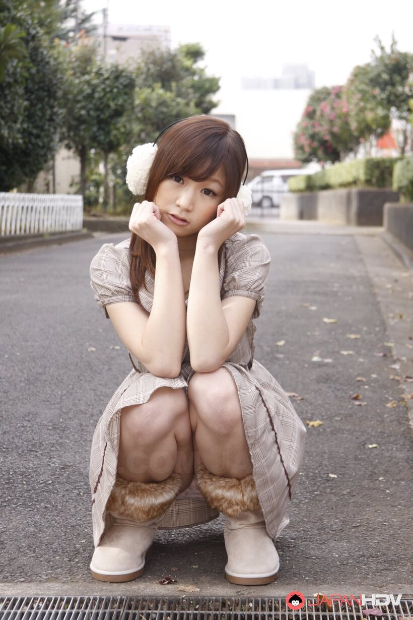 Asian Shino Tanaka gets naked in public and shows her small tits and asshole, photo 4 of 15