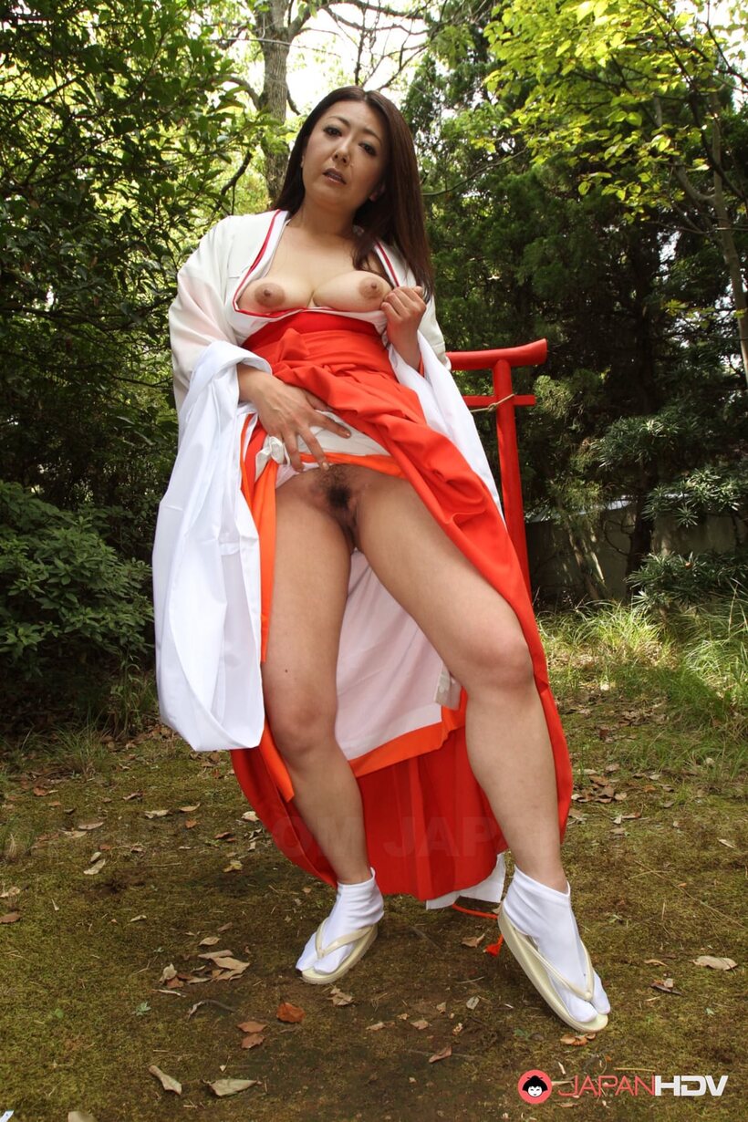 Ayano Murasaki nude photo 15 — Japanese Ayano Murasaki gets naked outdoors and shows her natural tits and nipples