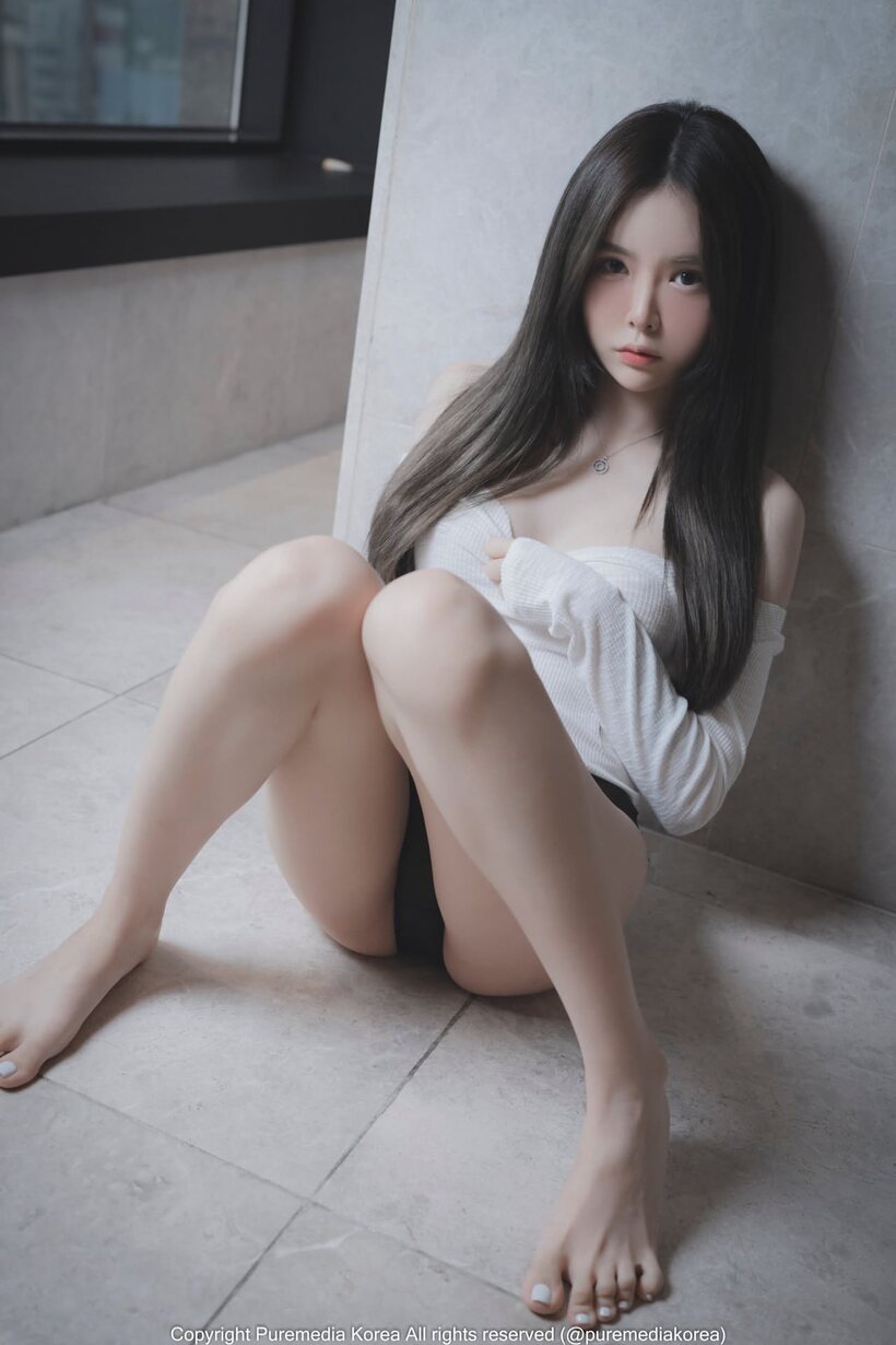 Photo 7 — Lingerie compilation spotlights a tattooed petite South Korean babe