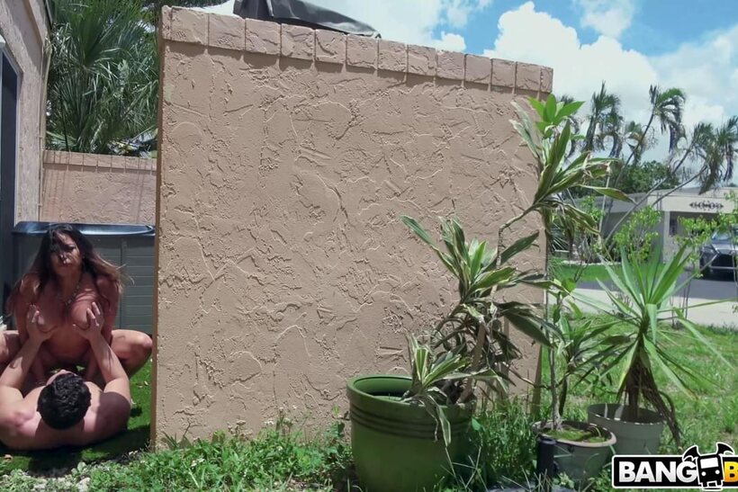 Image 18/21: Picked up outdoors, Julianna Vega gets fucked wet by a stranger