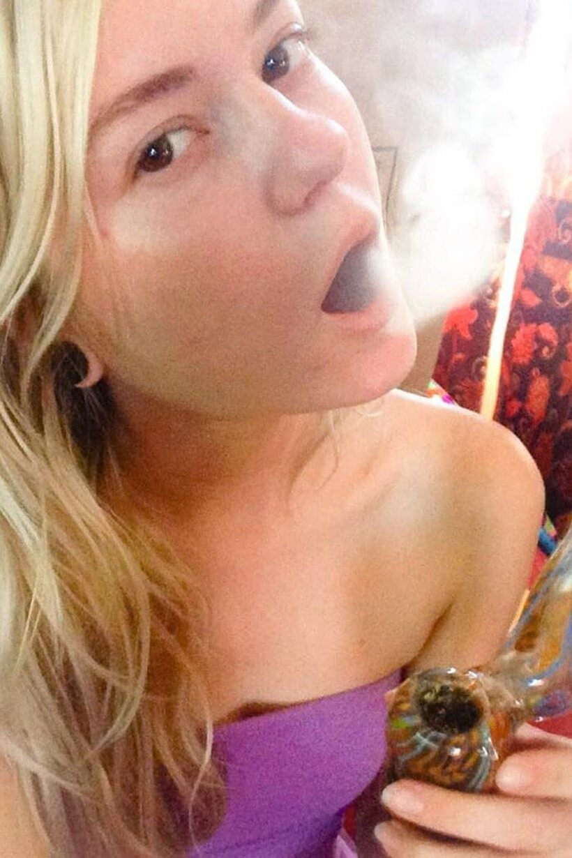 Photo 8 — Blonde Chloe Foster taking selfies in panties