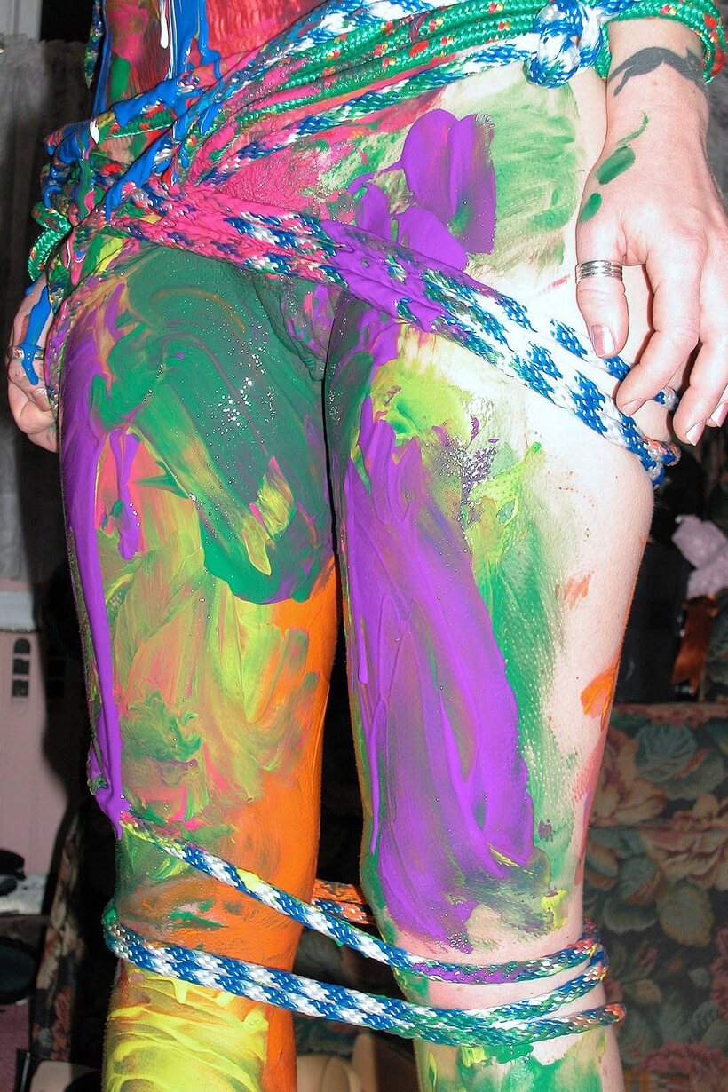 Amateur pic 12 from the set «Michelle Brookes gets tied down and soaked with body paint in the bath»