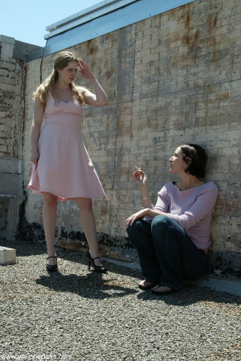 Blonde Princess Kali gets naked outdoors with Andy Ray, photo 12 of 20