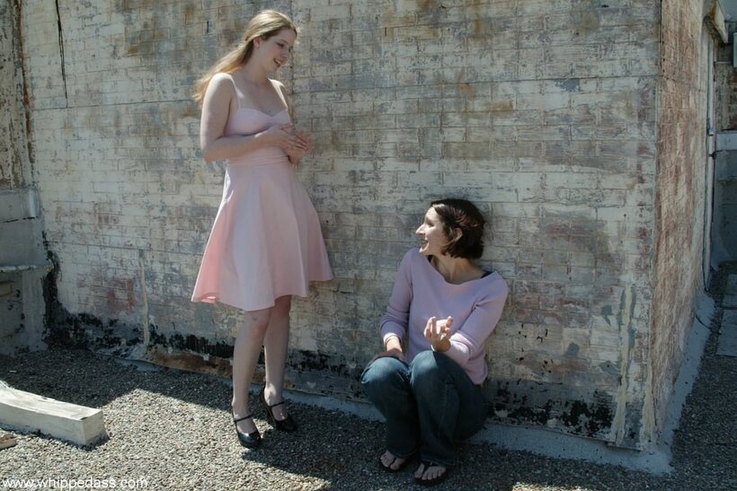 Blonde Princess Kali gets naked outdoors with Andy Ray (shot 16)