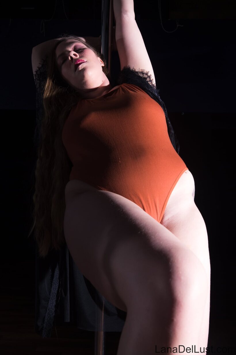 Image 2/15: Chubby Lana Del Lust flaunts her big tits and ass while undressing