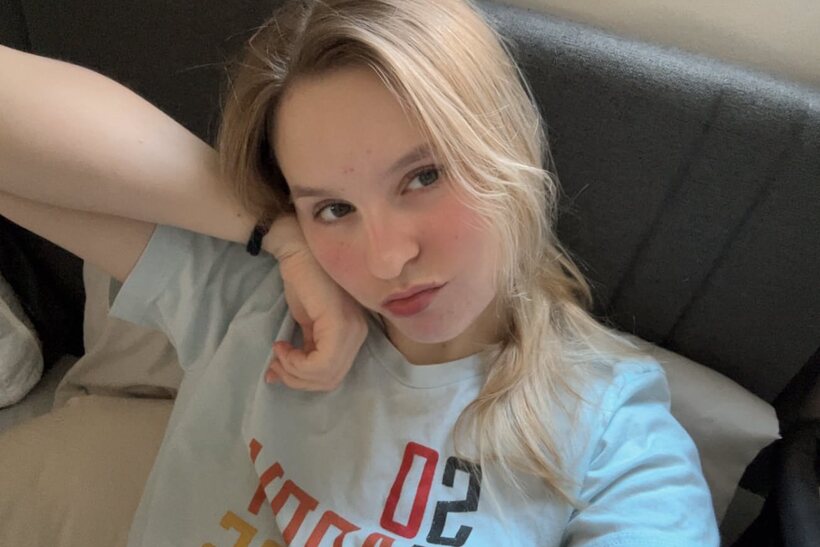 Photo 9 — Blonde amateur snaps selfies while flashing tits and ass