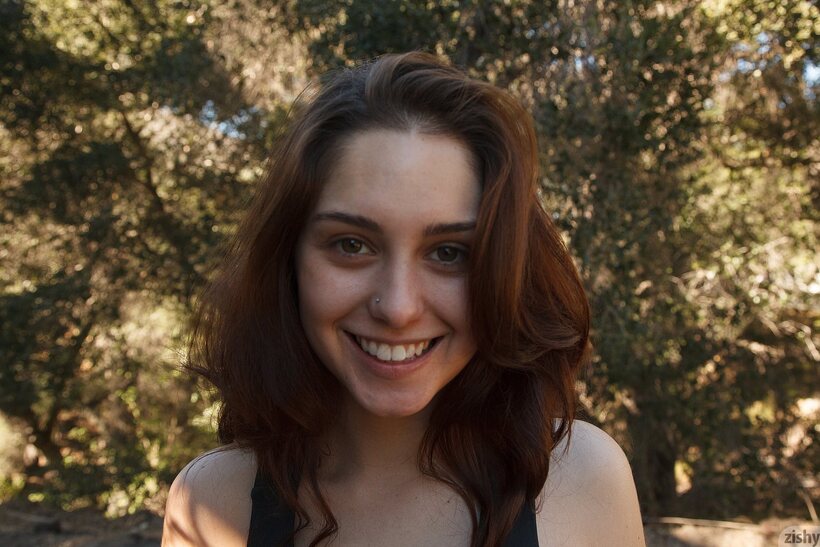 Christine Ash hikes and strips naked, flaunting her hot body, photo 13 of 13