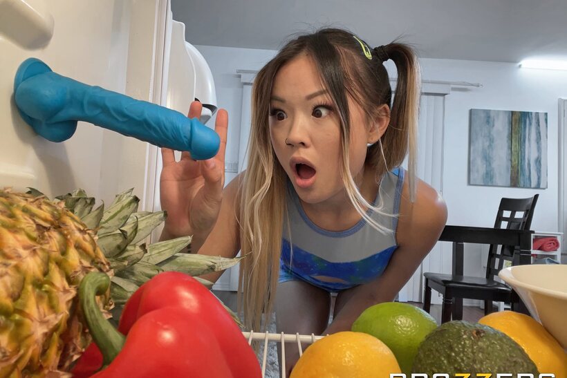 Lulu Chu pic 14 from the set «Victoria Cakes gets kinky with petite Asian teen Lulu Chu in a lesbian scene»