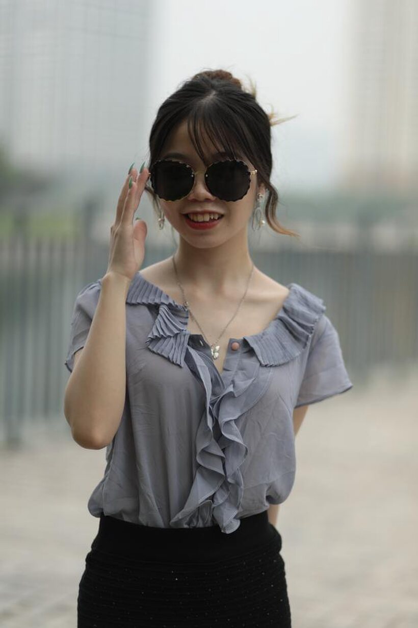 Asian teen teases in non-nude bridge poses wearing shades, photo 14 of 21