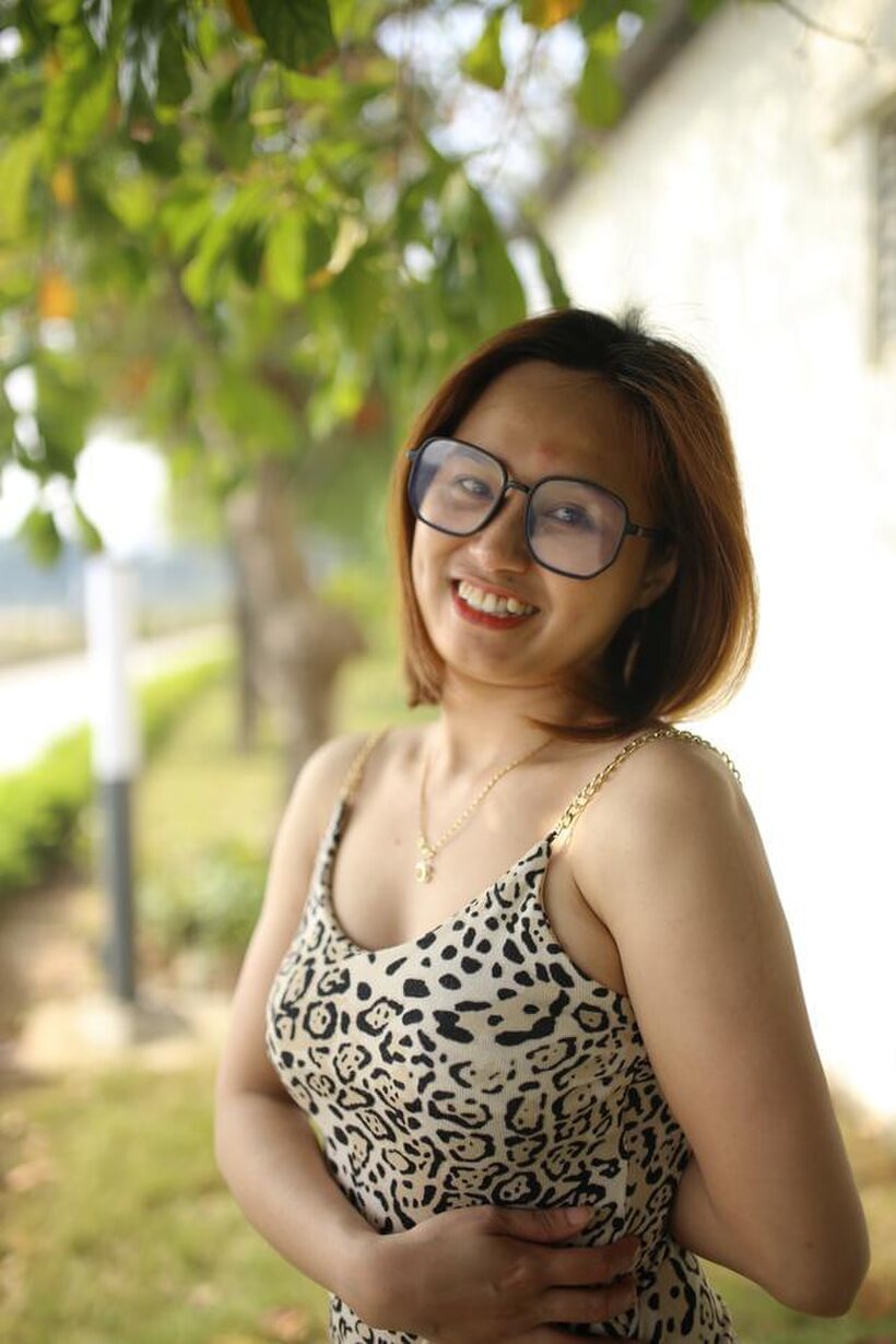 Amateur pic 14 from the set «Eyeglasses and leopard dress frame this sweet Asian babe outdoors»