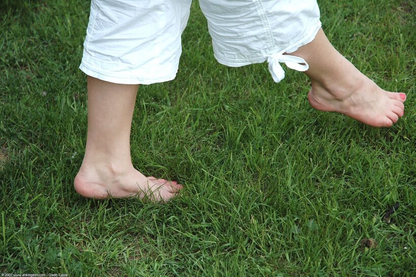 Photo 17 — Barefoot by the water, young amateur shows off her pussy and tits
