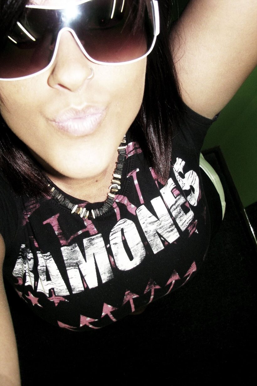 Image 13/21: Amateur girl exposes her big tits while taking selfies