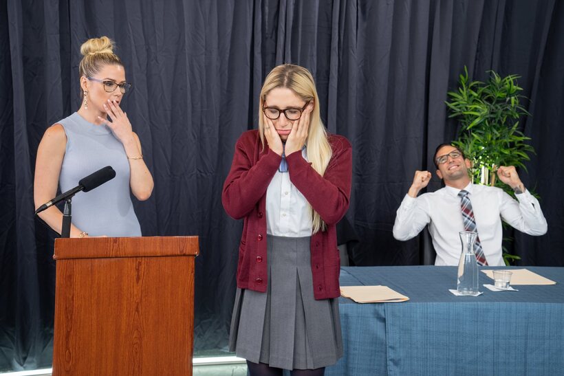 Abella Danger and Kit Mercer lick pussy while playing schoolgirl and teacher, photo 9 of 20