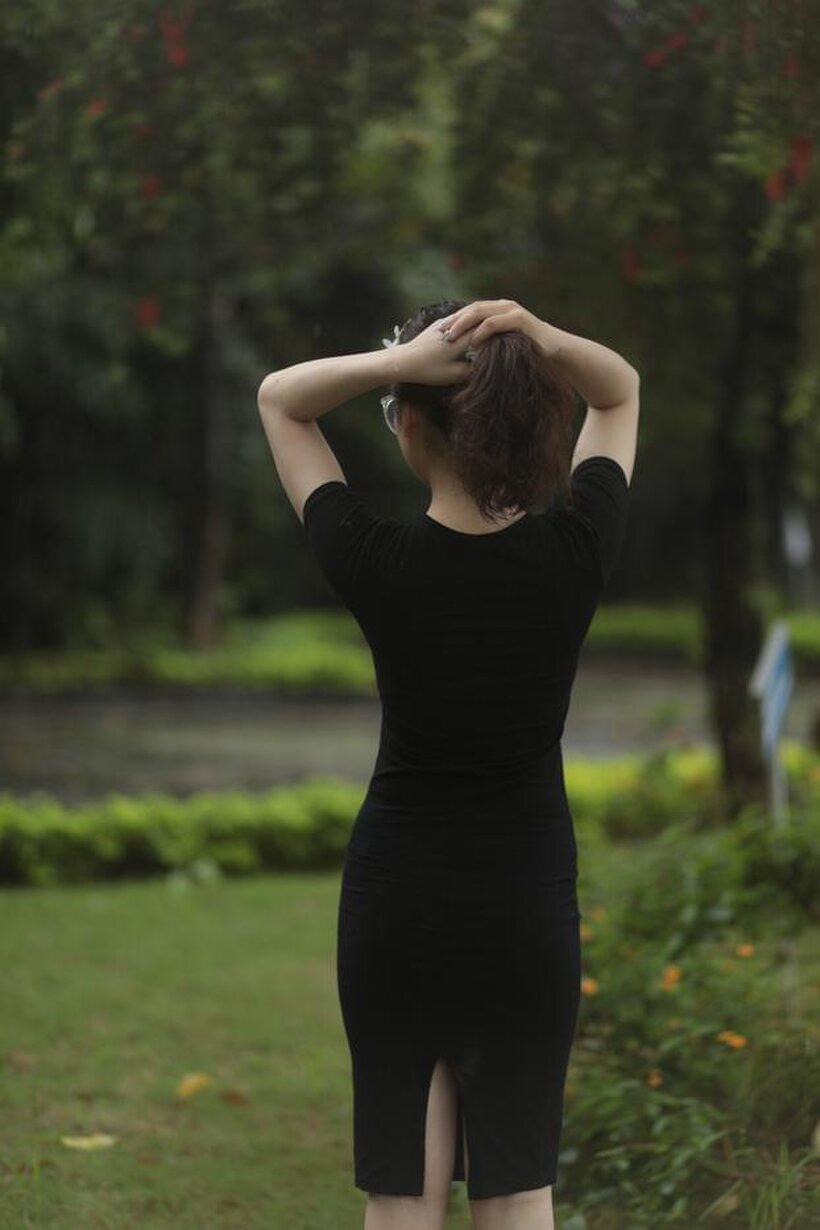 Asian pic 8 from the set «Petite girl shows off her body and ass outdoors»