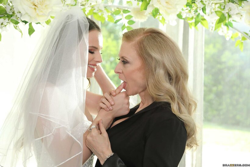 Image 6/21: Wild wedding-day FFM threesome for Jillian Janson and Nina Hartley