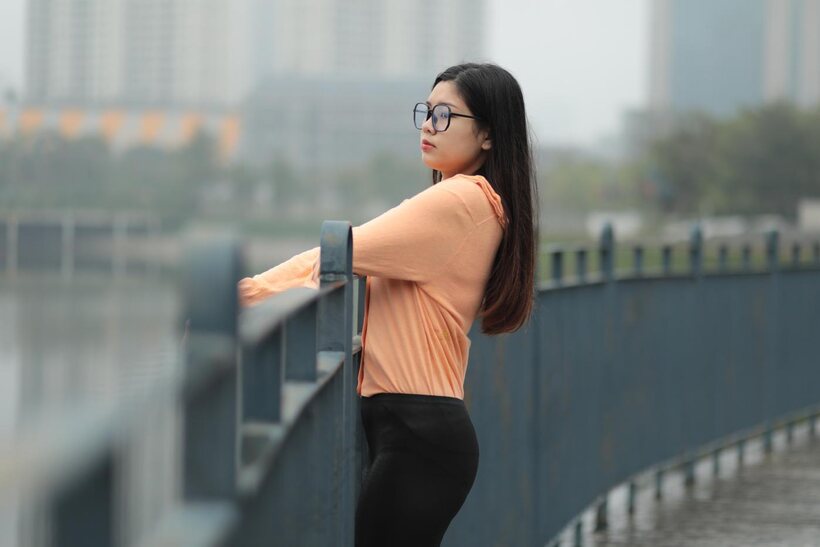 Amateur pic 12 from the set «Beautiful girl gets naked in public»