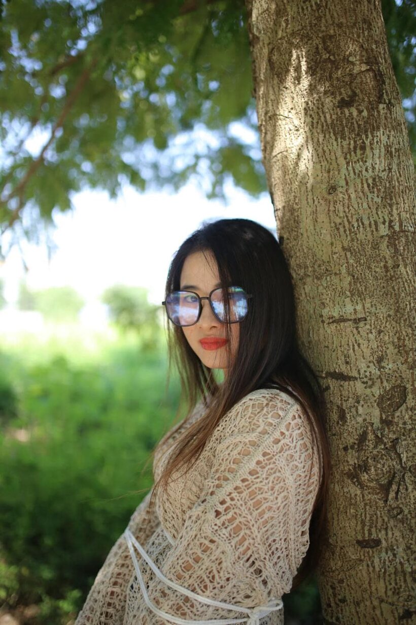 Amateur pic 11 from the set «Posing in a cute outfit outdoors, Elena shows off her glasses and Asian charm»