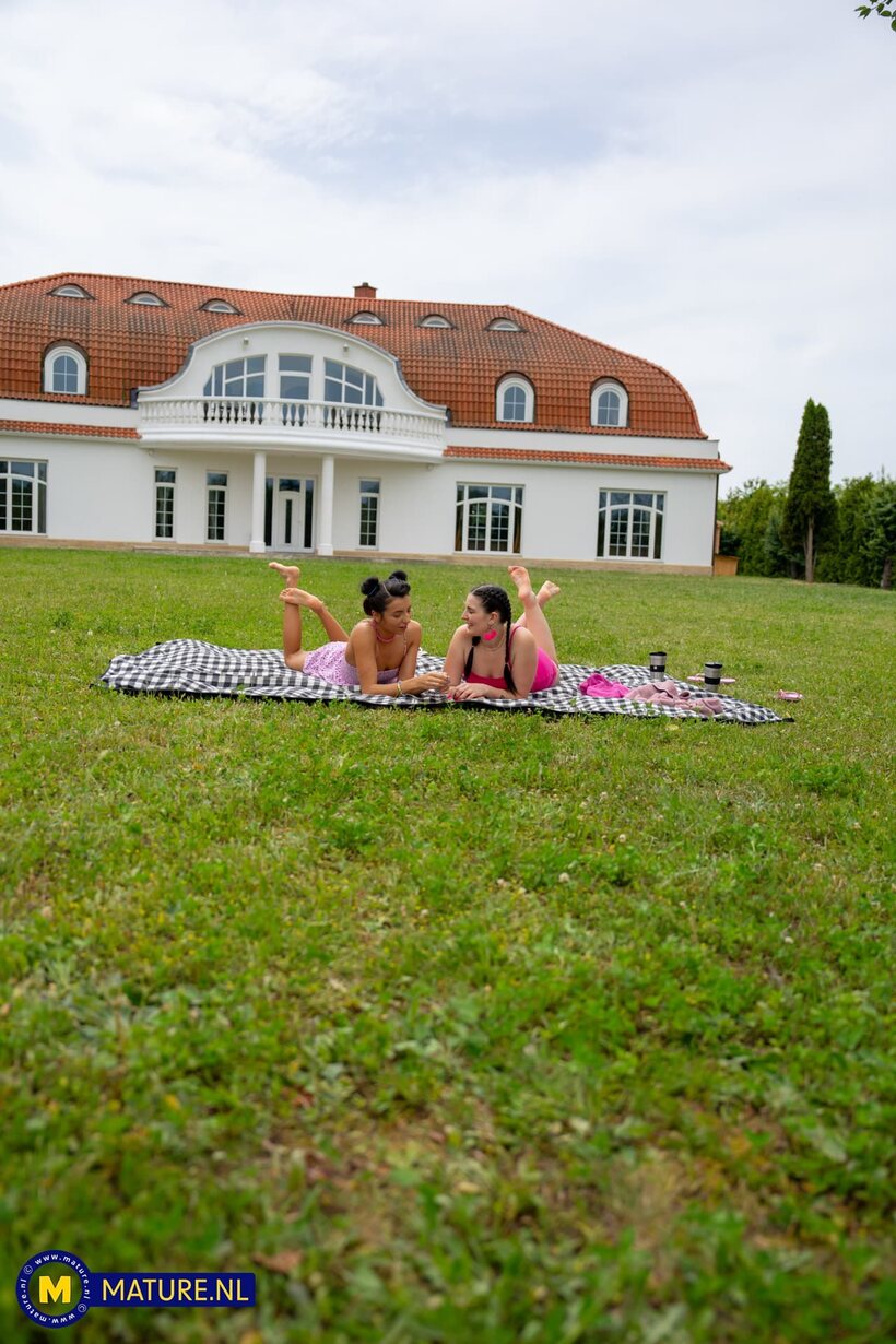 Emily Devine nude photo 1 — Emily Devine enjoys outdoor fun with a lesbian pair