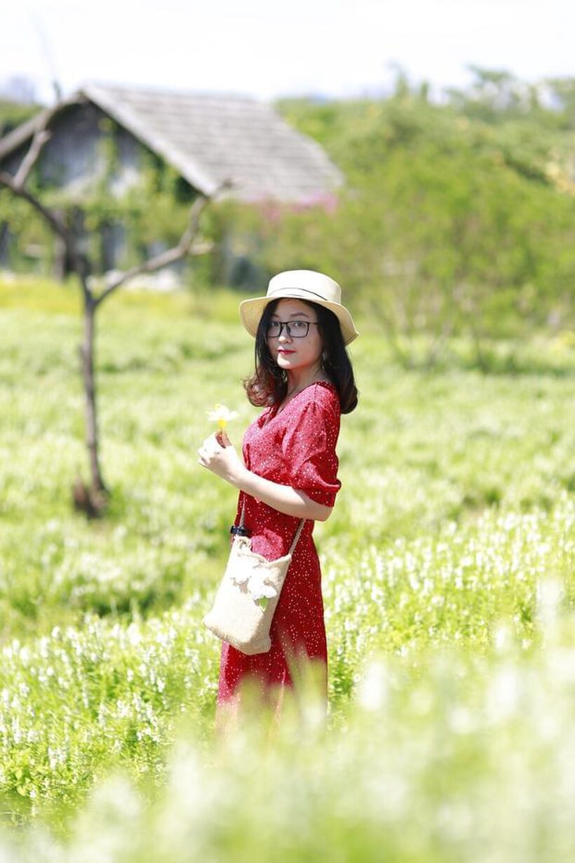 Amateur pic 10 from the set «Glasses on, an Asian babe poses outdoors in a red dress»