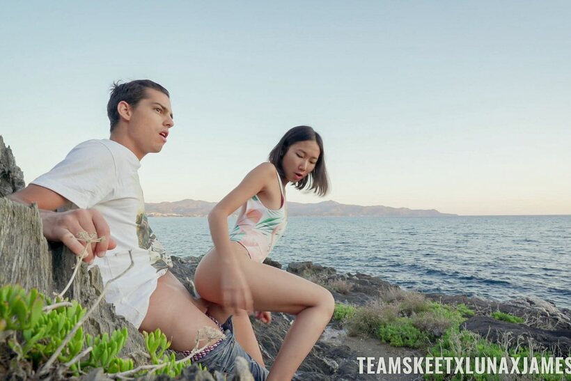 Luna Okko pic 12 from the set «Doggystyle on the beach with Luna Okko and her boyfriend»