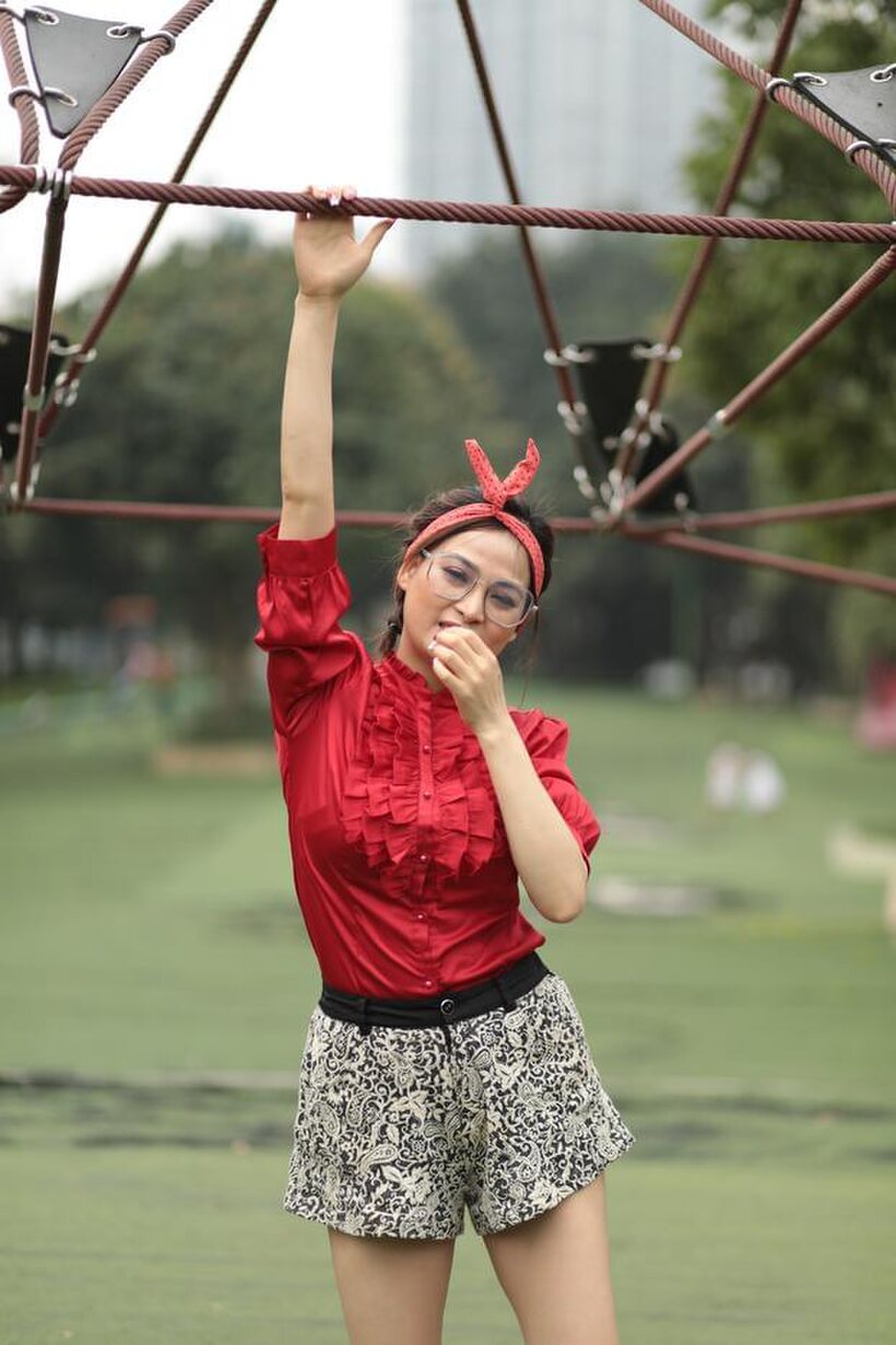 Amateur nude photo 16 — Skinny girl gets naked outdoors