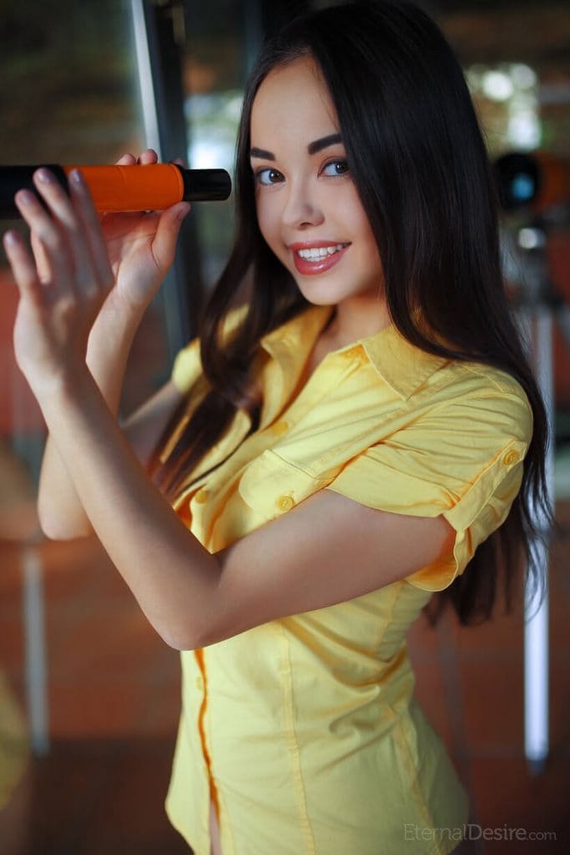 Photo 2 — Li Moon strips down after peeking through the telescope