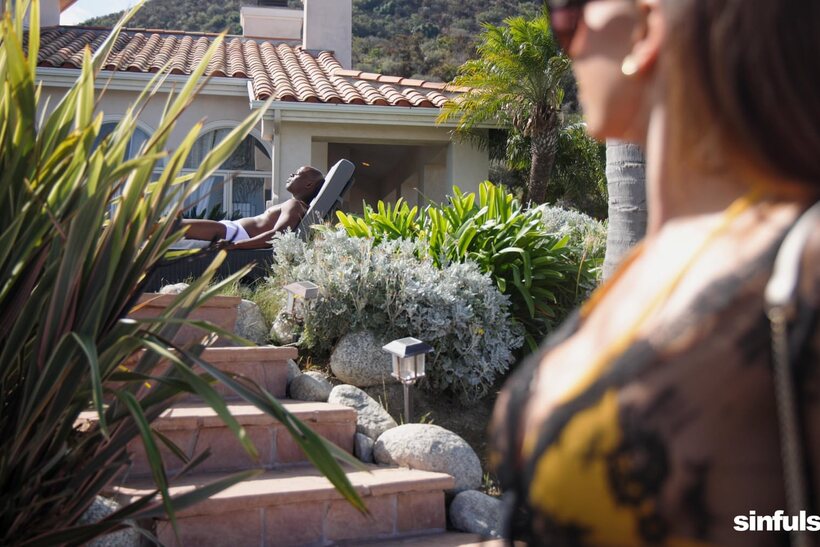 Cassie Del Isla rides a stranger’s black cock by the pool (shot 8)