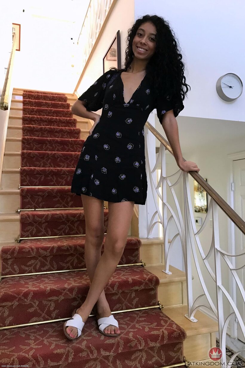 Jada Doll pic 1 from the set «Jada Doll spreads wide to flash her trimmed pussy and tight legs»