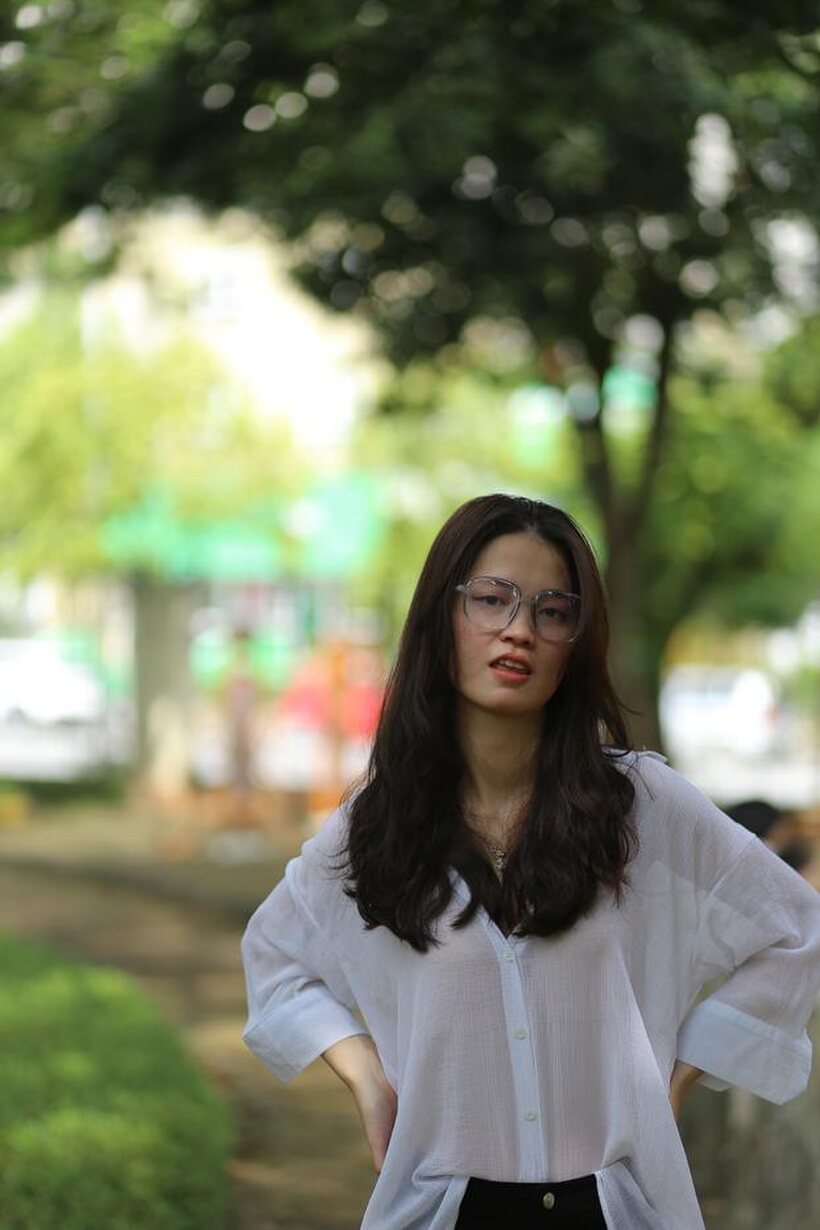 Image 19/21: Schoolgirl gets naked outdoors
