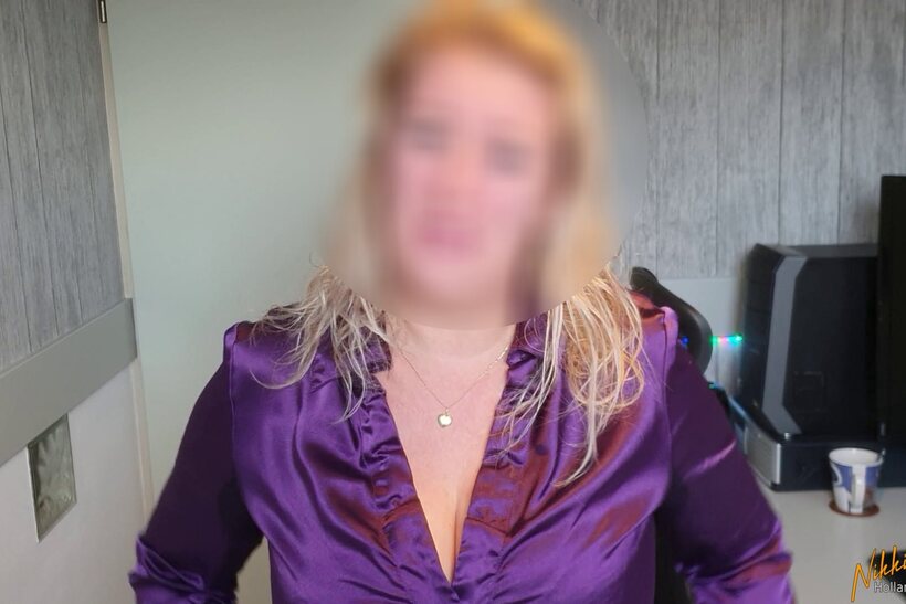 Nikki Holland nude photo 7 — Nikki Holland drops to her knees and deepthroats a cock with cleavage out