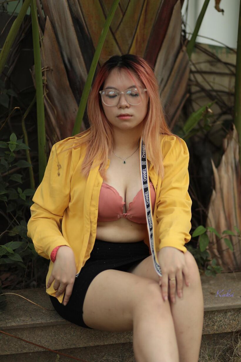 Image 2/21: Redhead girl exposes her big tits outdoors