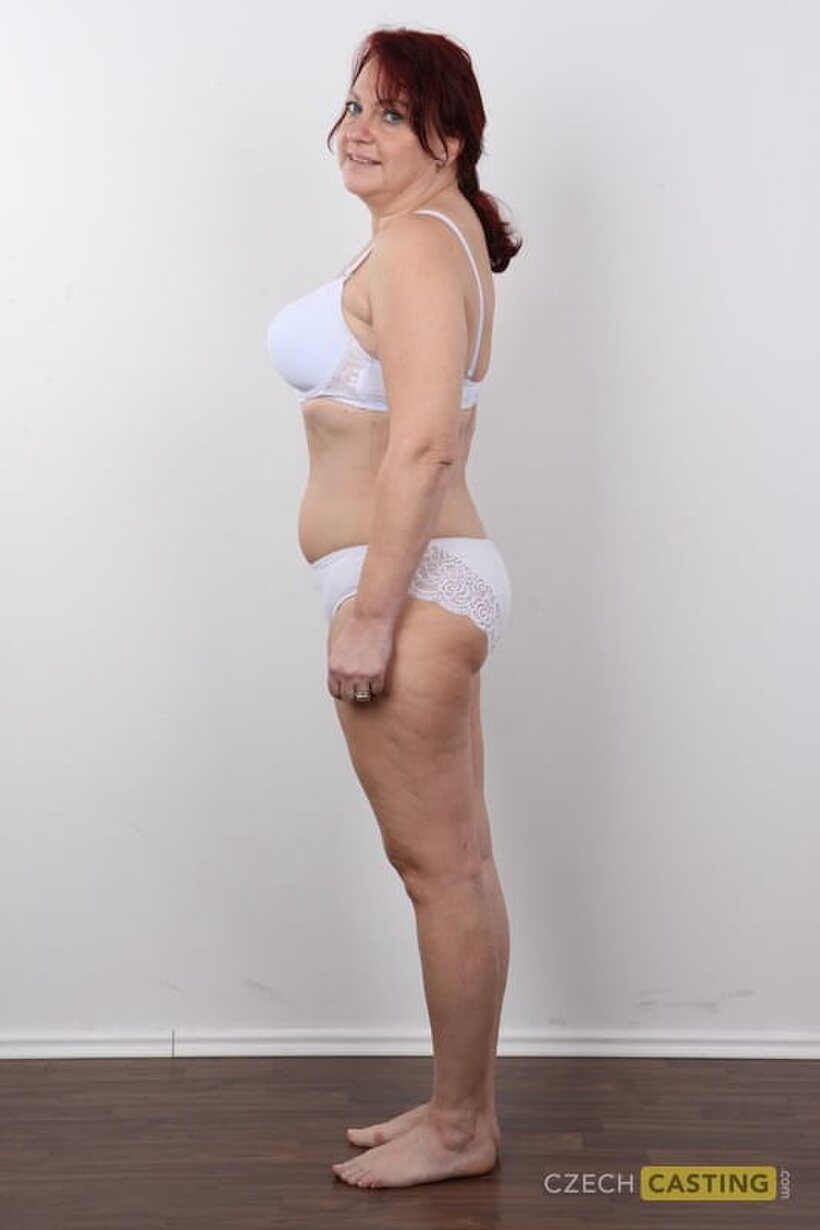Redhead girl flaunts her saggy tits and pussy while spreading, photo 8 of 20