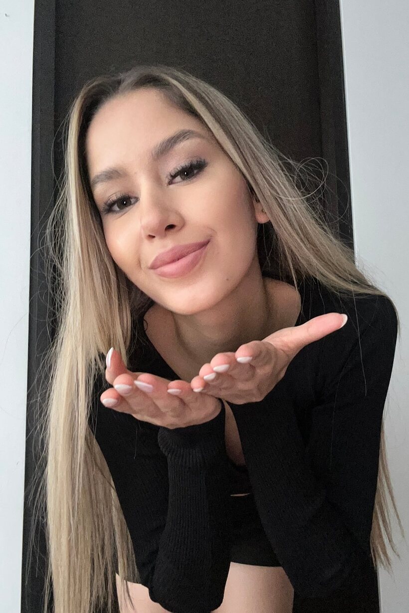 Image 10/20: Naked and sexy, German Jasmin shares OnlyFans solo photos
