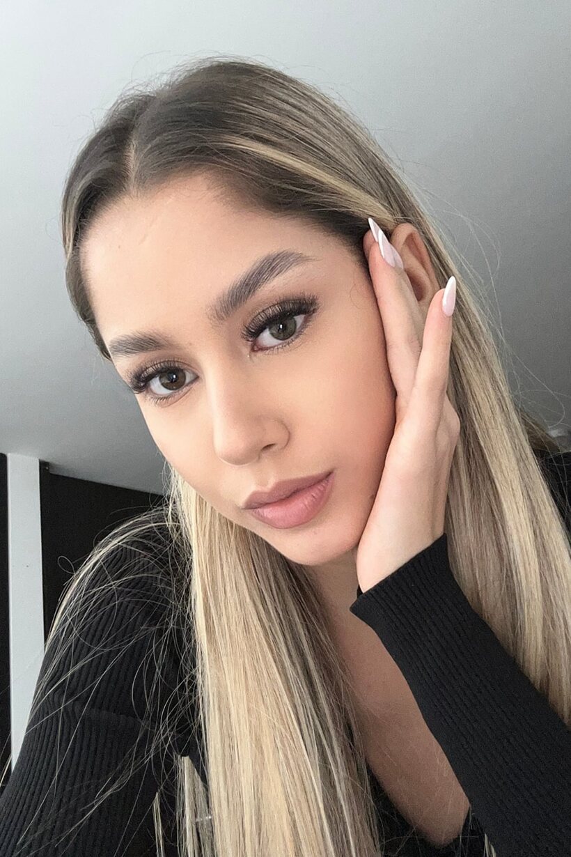 Amateur nude photo 15 — Naked and sexy, German Jasmin shares OnlyFans solo photos