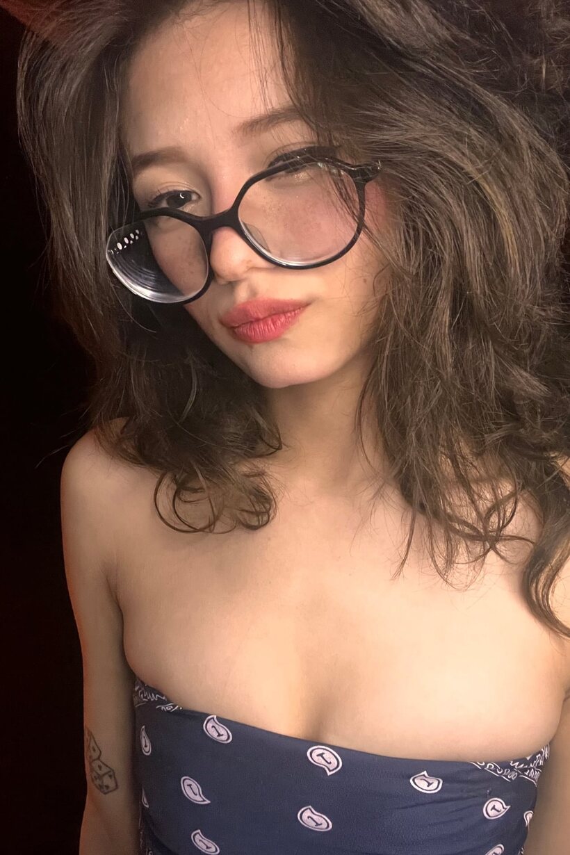 Petite girl takes selfies and shows her big tits and armpit in lingerie (shot 18)