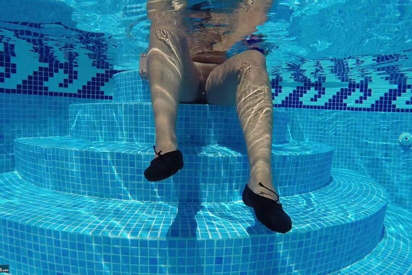 Image 5/16: Amateur Sweet Susi masturbates and shows her shaved pussy and ass by the pool