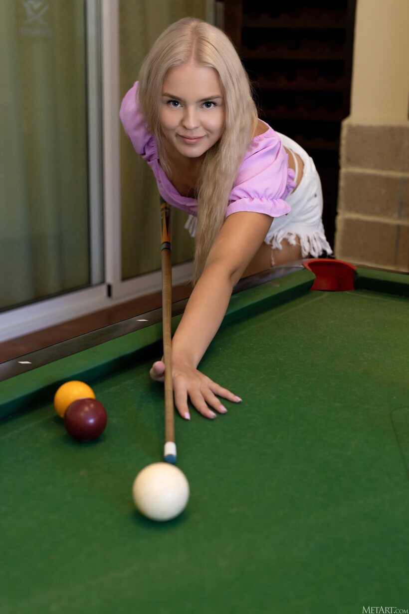 Image 1/21: Glamour model undresses and shows her body by the pool