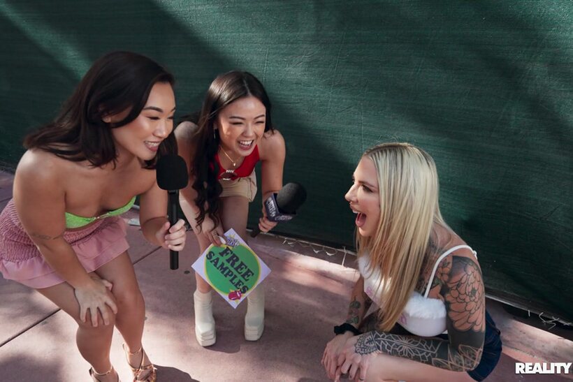 Photo 3 — Paid interracial orgy has Lulu Chu and friends sucking BBC hard