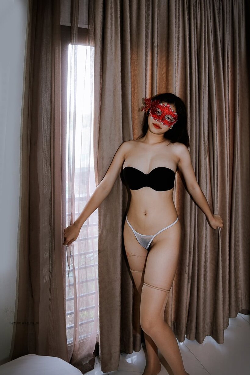 Asian pic 6 from the set «Asian girl teases and shows her tiny tits and hairy ass in stockings»