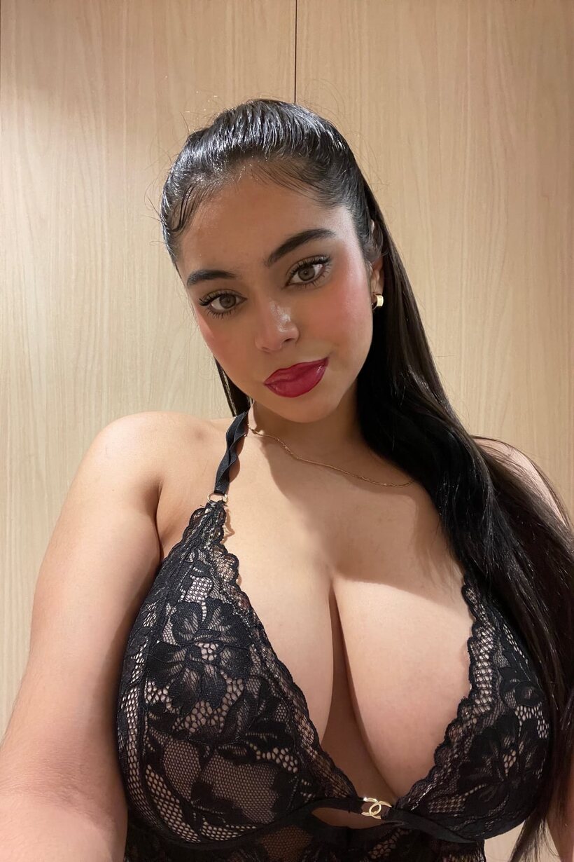 Amateur nude photo 4 — Brunette BBW snaps selfies while trying on different lingerie sets