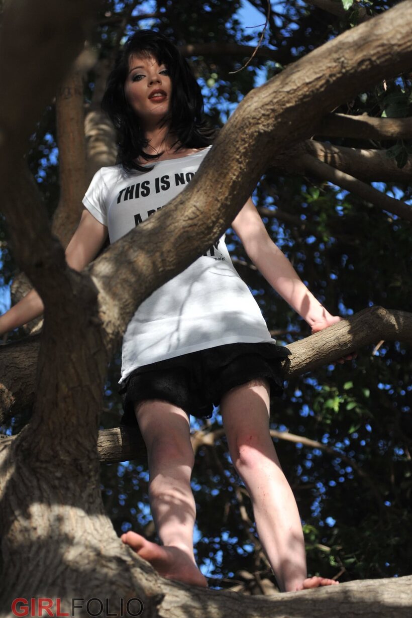 Jessi Palmer nude photo 1 — Jessi Palmer flashes her thong upskirt beside a tree