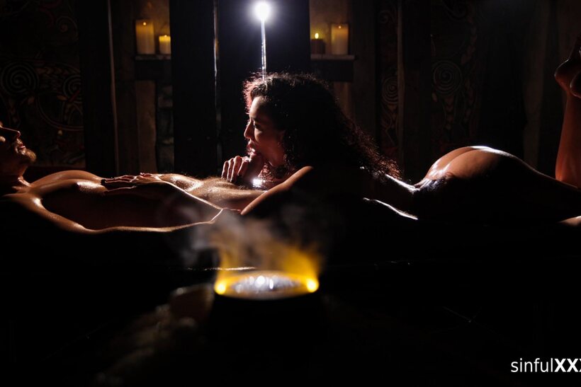 Photo 10 — Redhead girl gets naked and gets a massage with Stanley Johnson